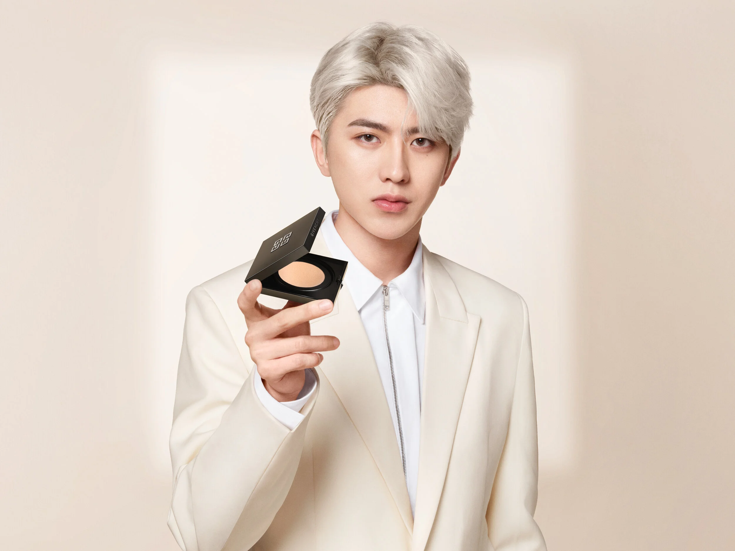 210130 GIVENCHY KC 124279-03.08.jpg