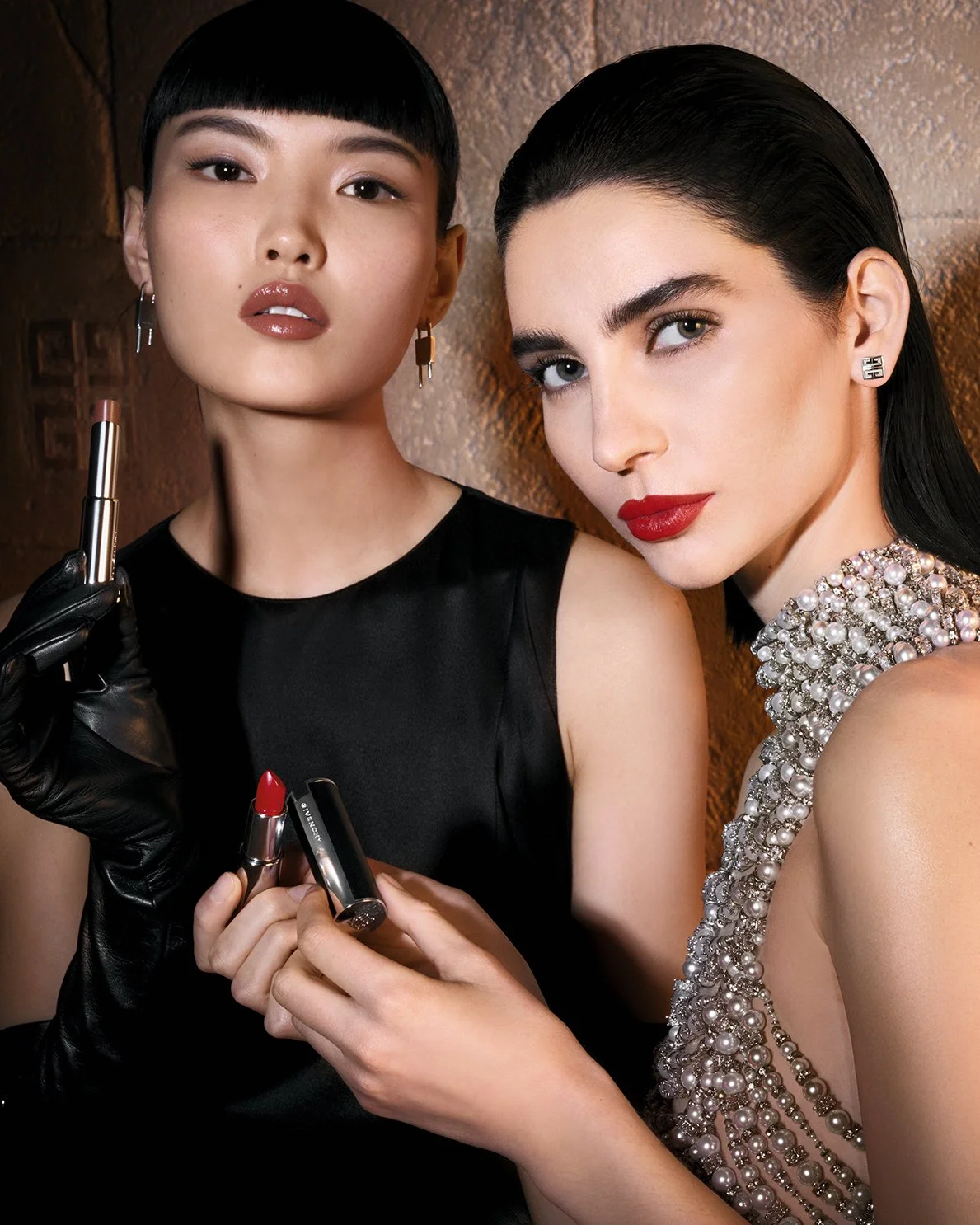 240207_GIVENCHY_E_WANG_09_BEAUTY-SHOT-01-MEADOW-LIAN_093_RVB_300.jpg