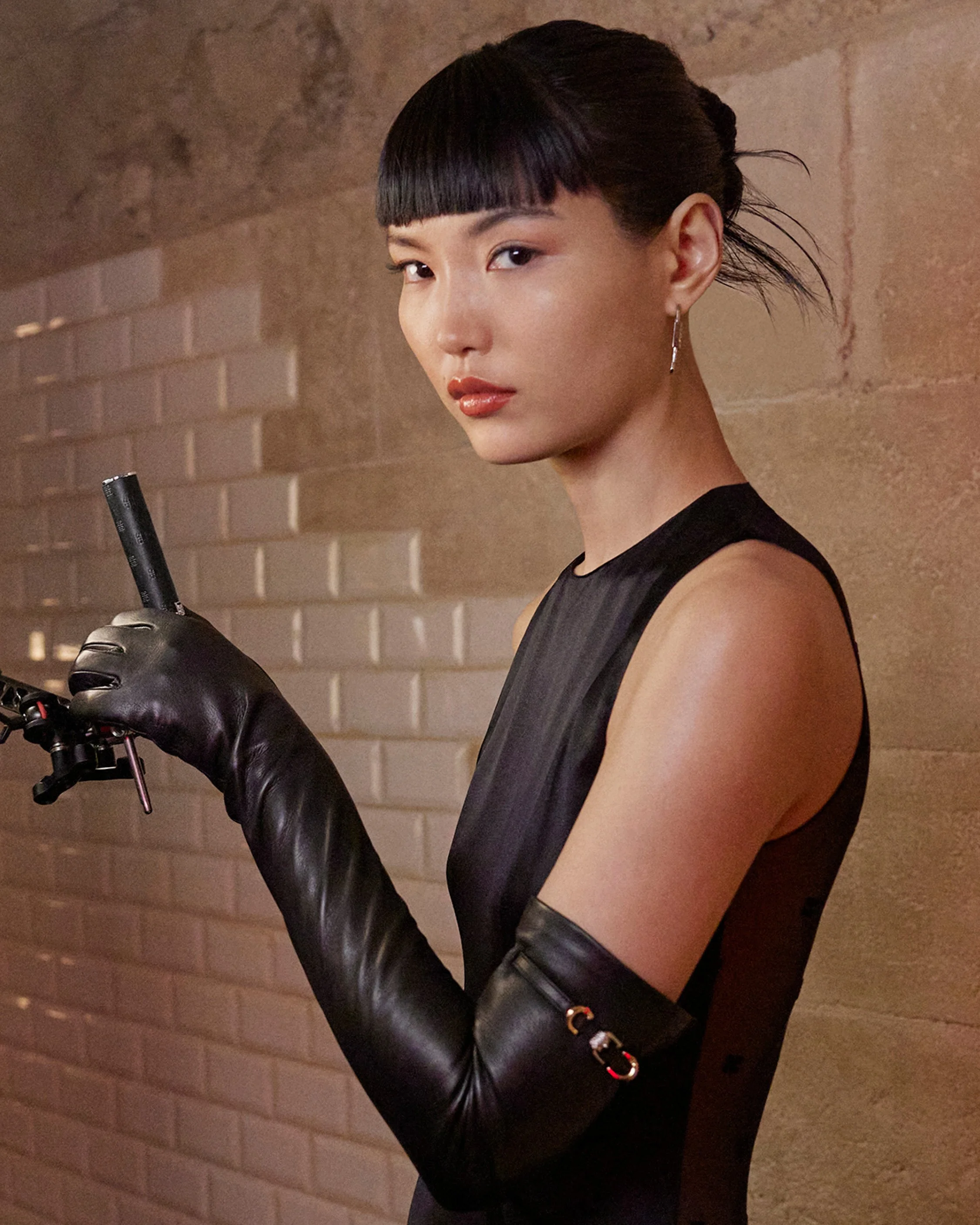 GIVENCHY-INTERDIT_LRI_BTS_4x5_6.jpg