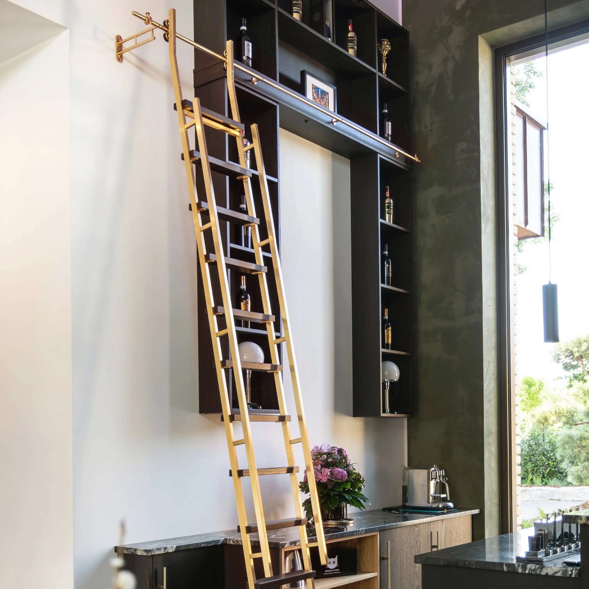 MWE Akzent ladder with safety side rails SL.6052.KL