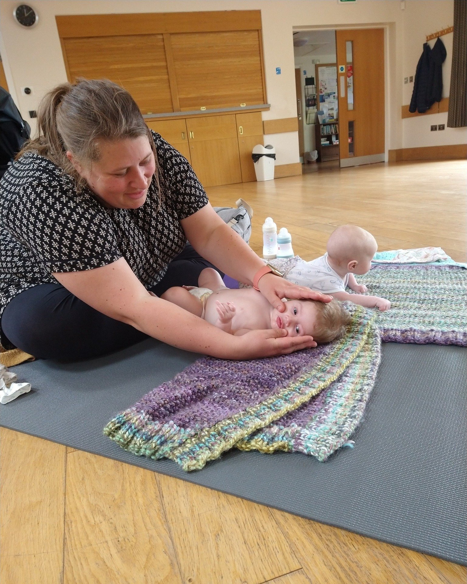 💚TWINS/MULTIPLES💚

Twins are always welcome in my classes.  Whether you come on your own, or bring your partner or a family member of friend with you, you will enjoy some time to enjoy some baby massage or baby yoga and a bit of time for some much 
