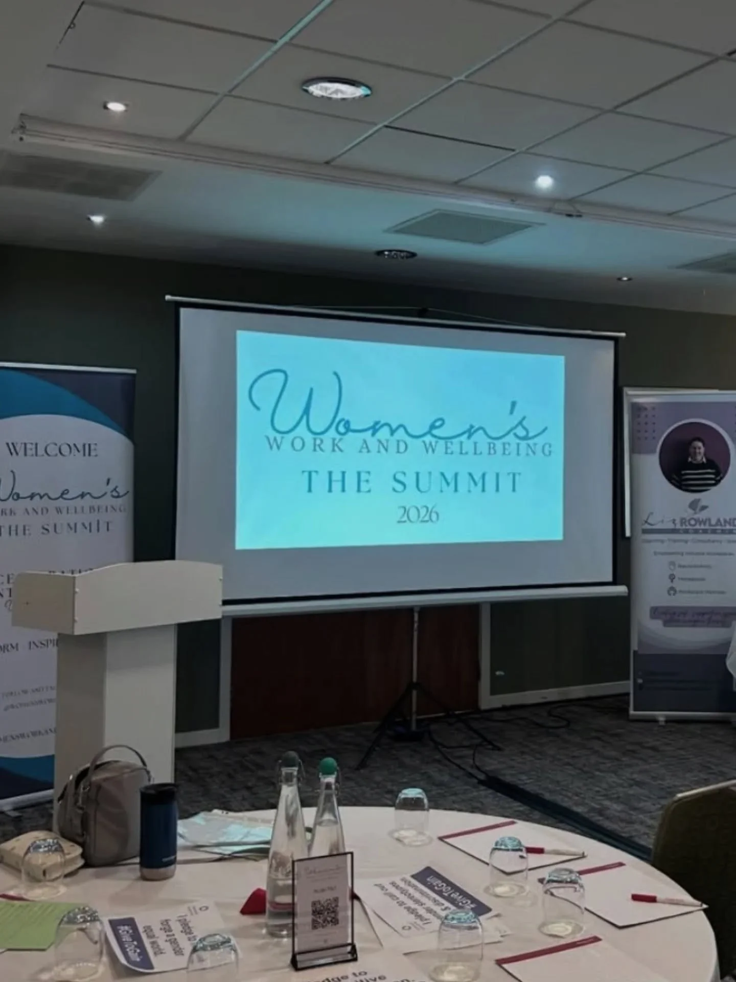 I celebrated International Women's Day this weekend by attending two women-led events.

the fabulous @womensworkandwellbeing summit hosted by @laurateare_ and @lizrowlandscoaching 

- inspiring speakers Laura &amp; Tracey @positivebeingcoaching 
- wo