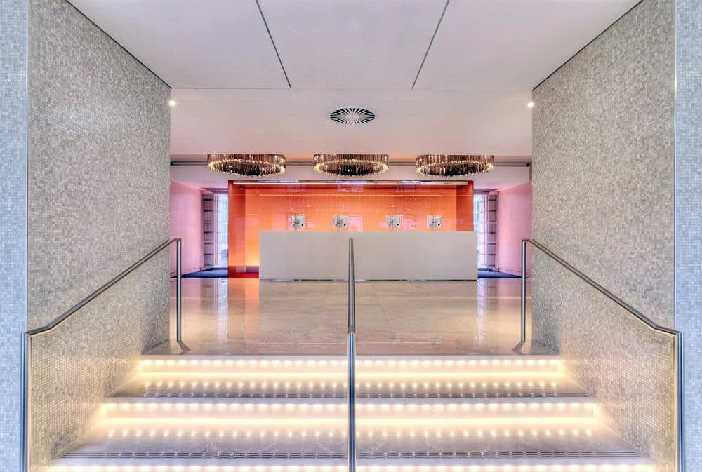 CR Interiors 003.JPG