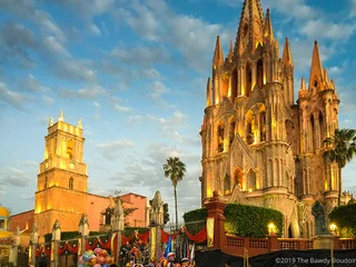 Parrochia and clock tower at sunset .jpeg