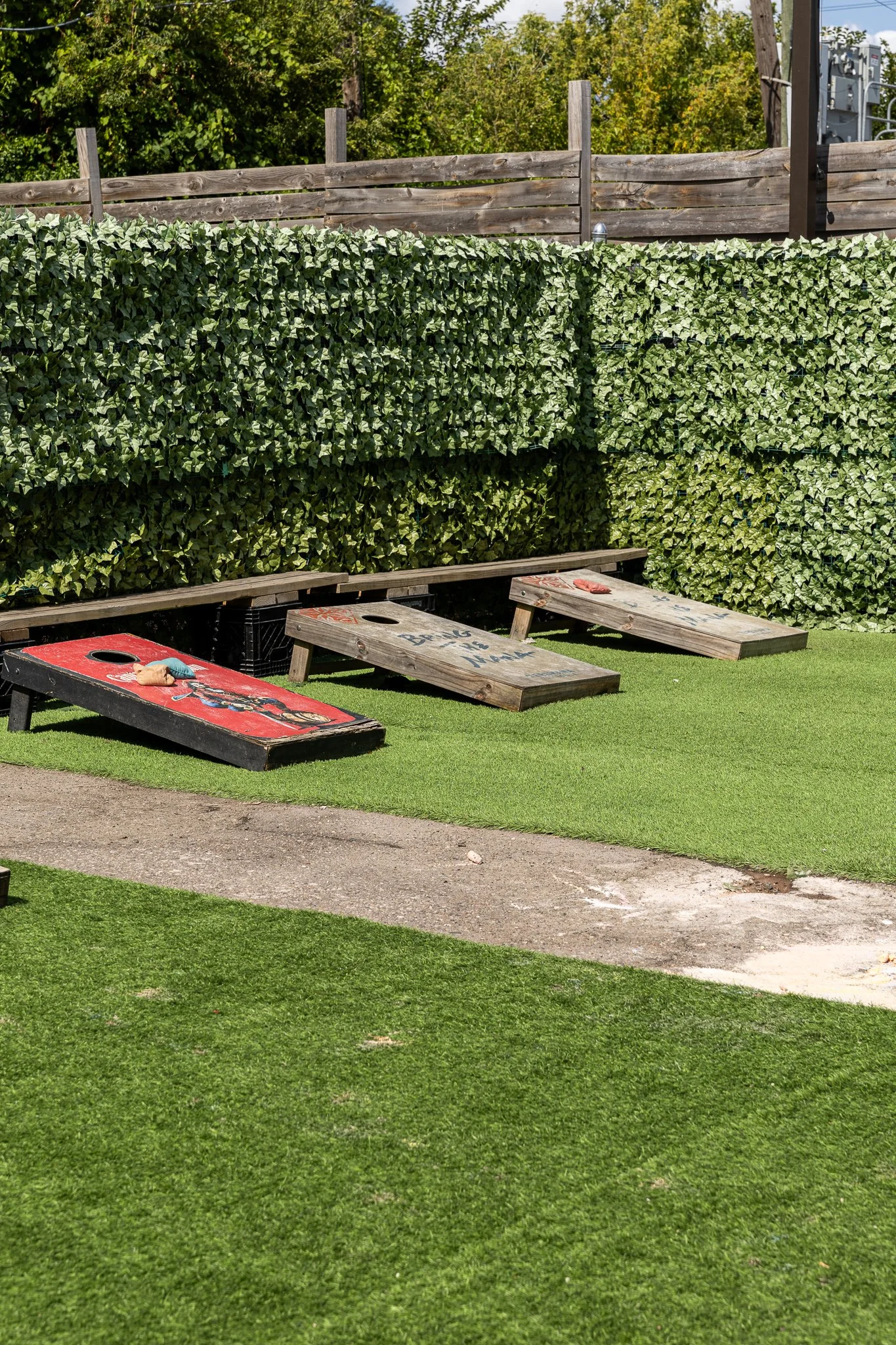BACKYARD CORNHOLE.jpg