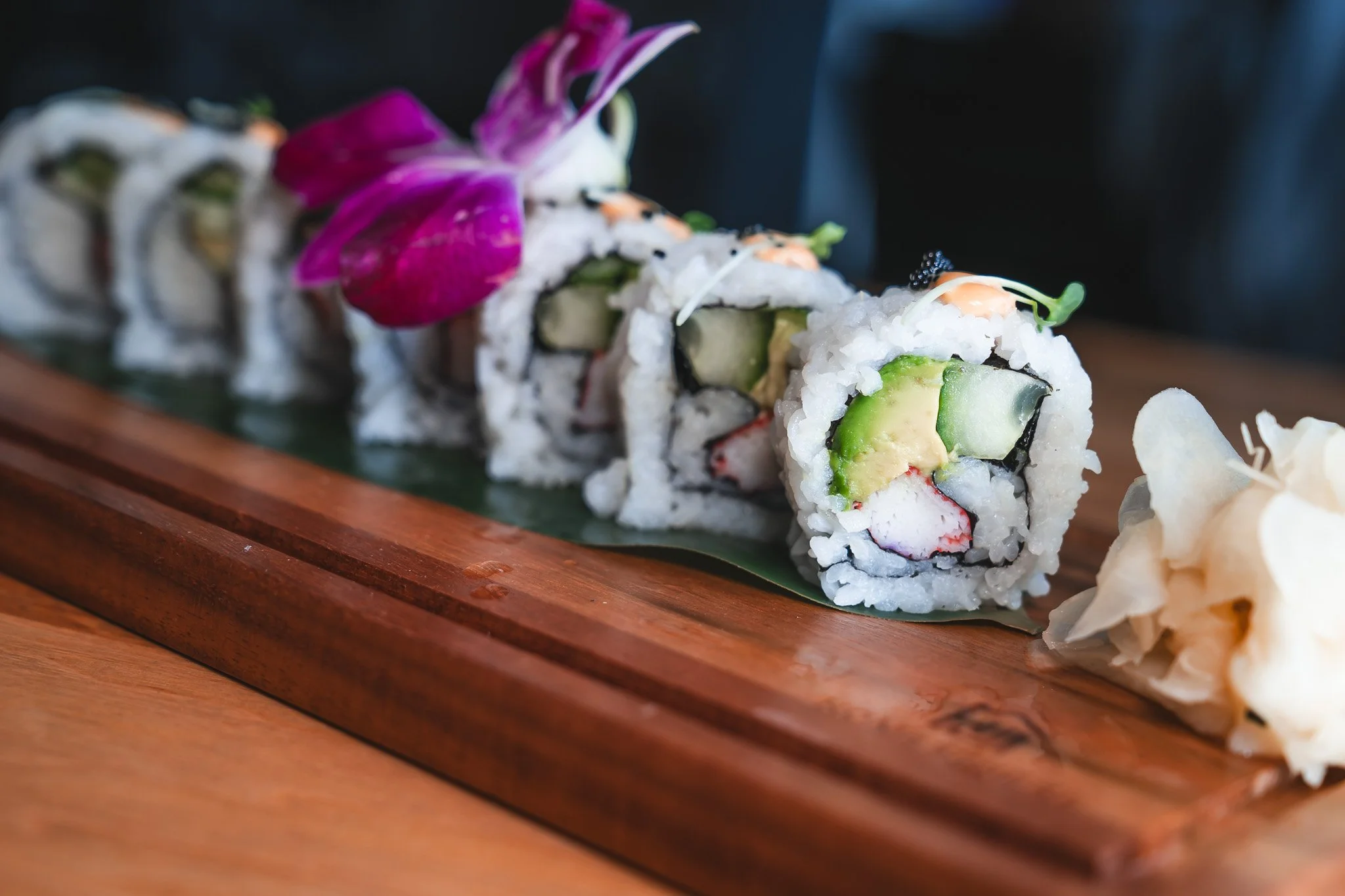 CALIFORNIA-ROLL1.jpg