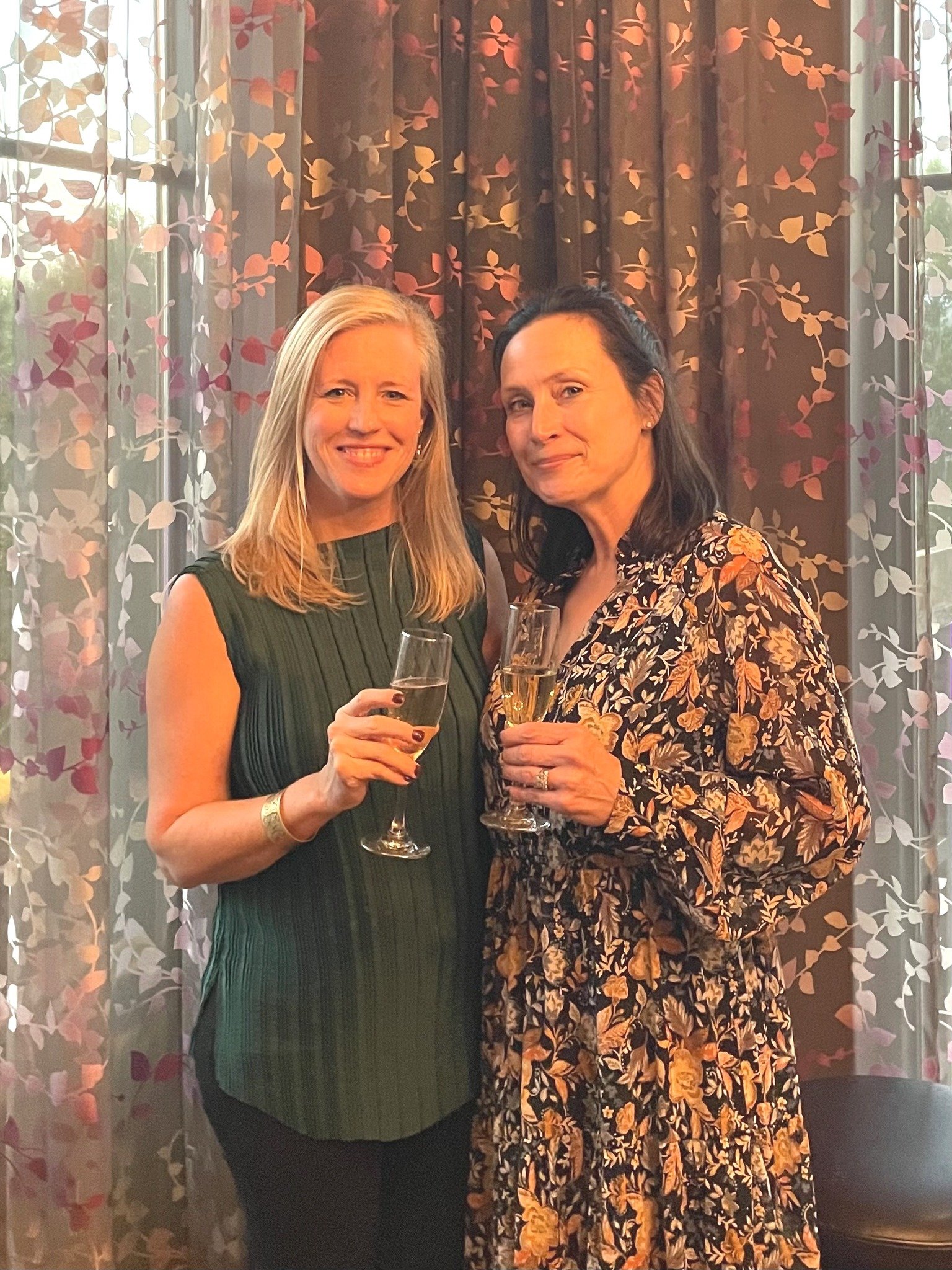 🍷 Blend, Sip and Stay 🍷

Escape to luxury with a staycation at the Grand Bohemian! The Mountain Brook and Charleston locations offer a wonderful Wine Blending Experience &ndash; a 90-minute journey into the art of winemaking.

🍇Craft your perfect 