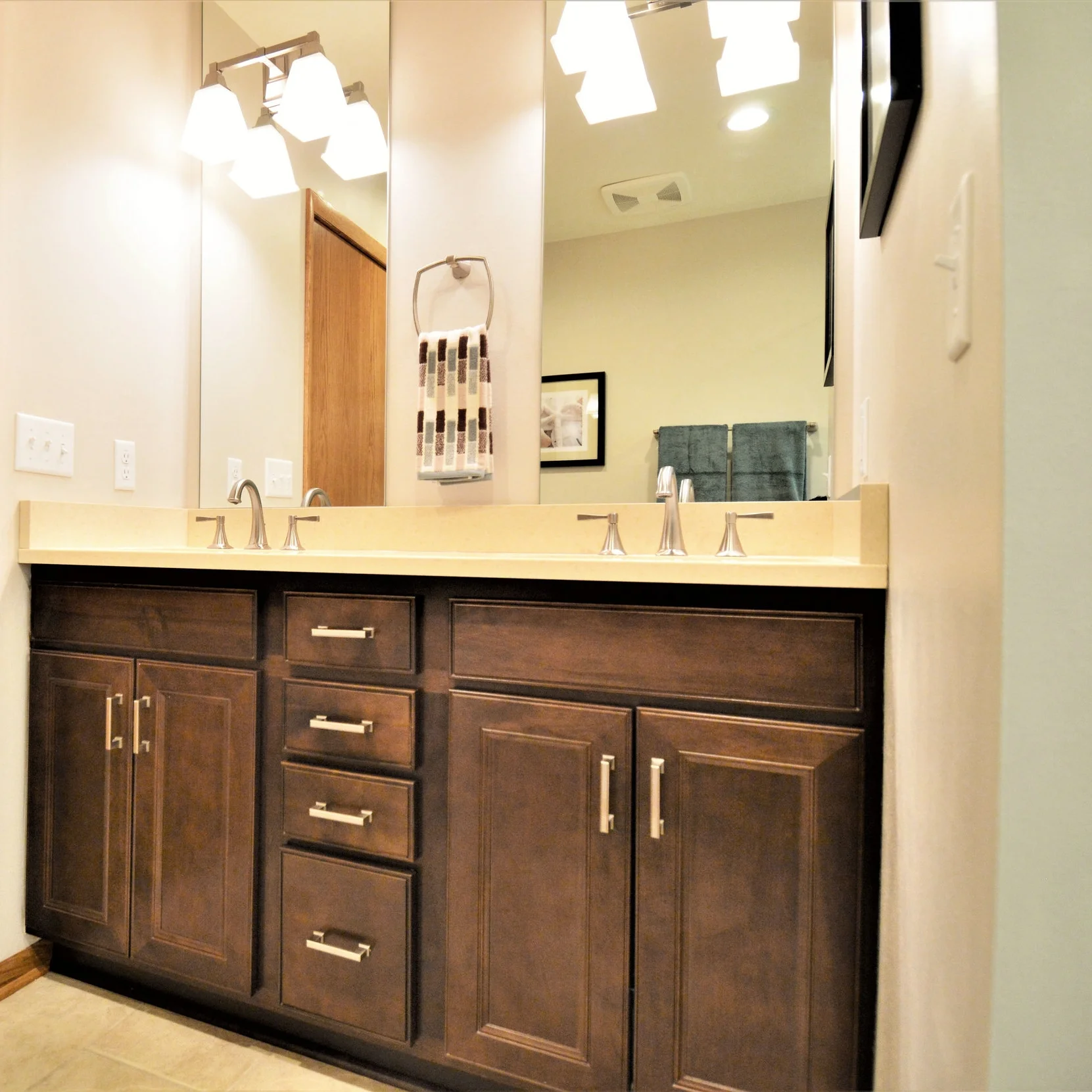 transitional_bathroom.jpg
