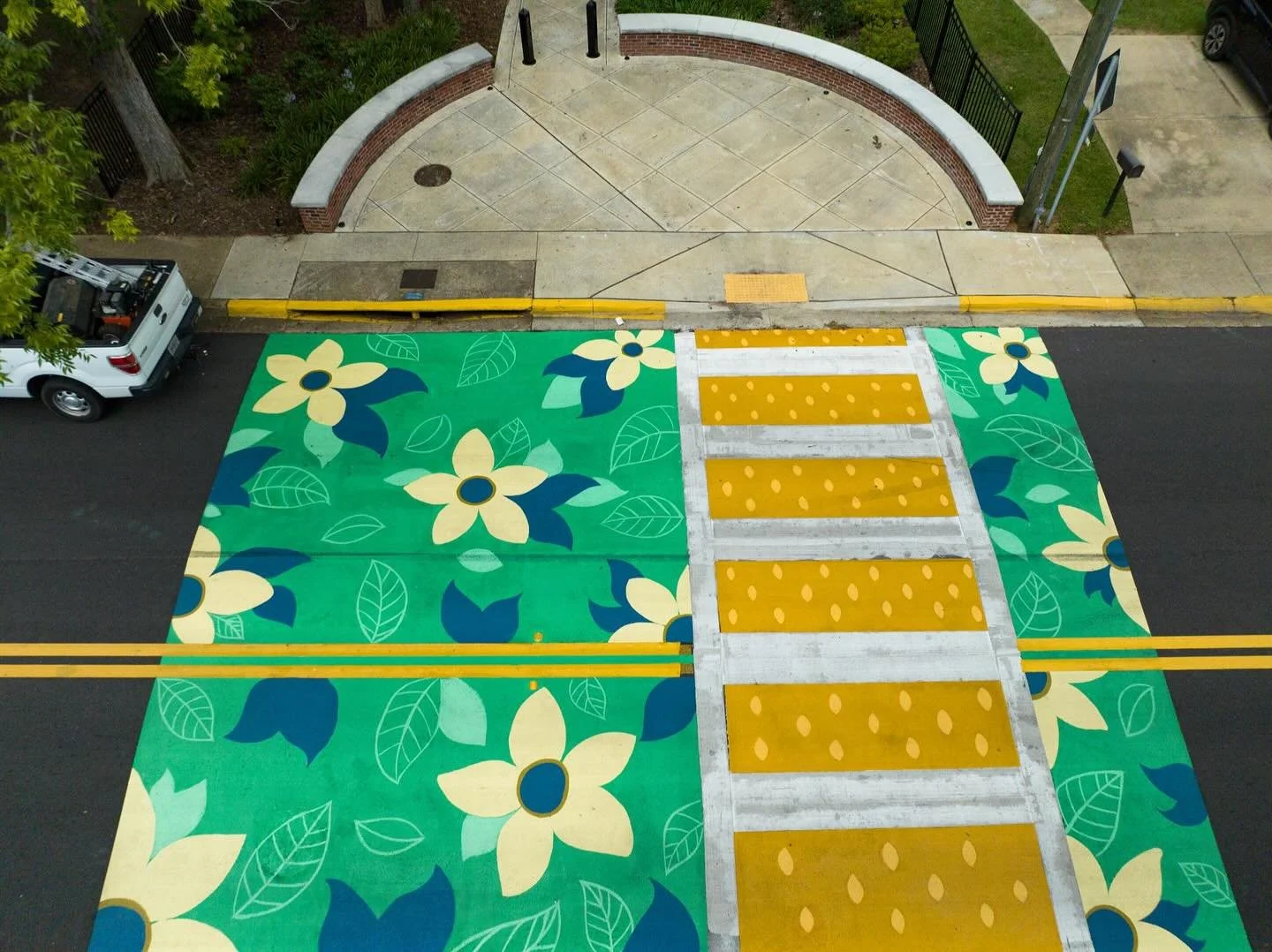 Took one last drive over the Bond Neighborhood crosswalk mural. The removal of ALL crosswalk murals is not just disappointing as an artist who poured literal blood and sweat into this project, but for our entire community. Despite the negative news, 