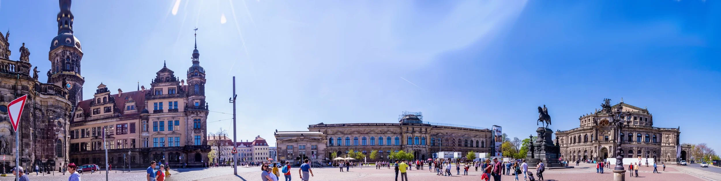The Semper Opera House and Theaterplatz
