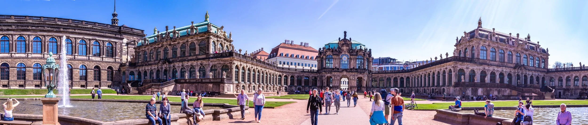Zwinger-Pano 6.jpg