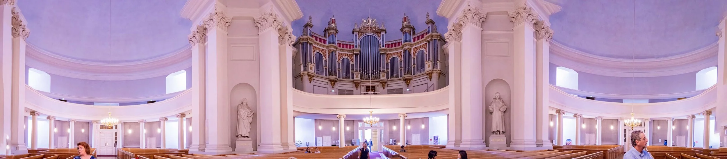 Helsenki-Cathedral-Pano1.jpg