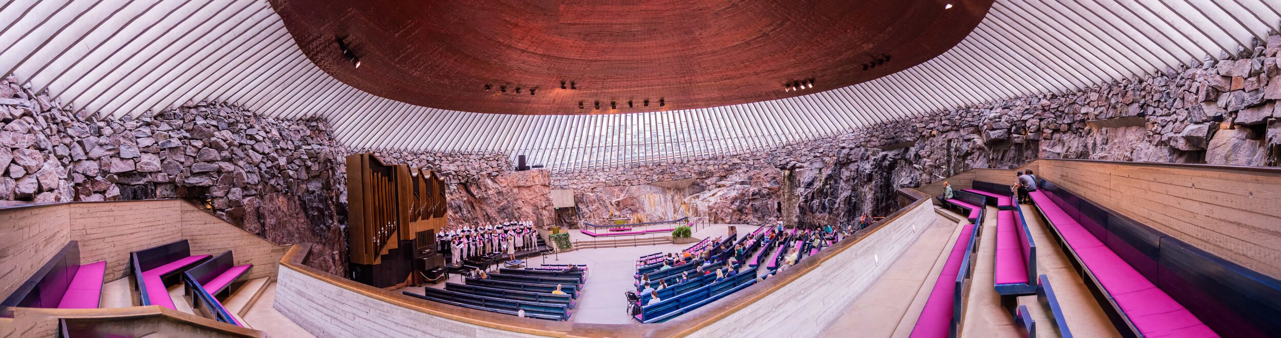 Temppeliaukio-Church-Pano3.jpg