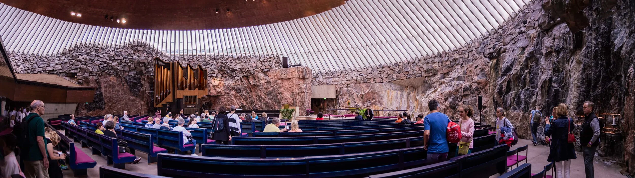 Temppeliaukio-Church-Pano1.jpg