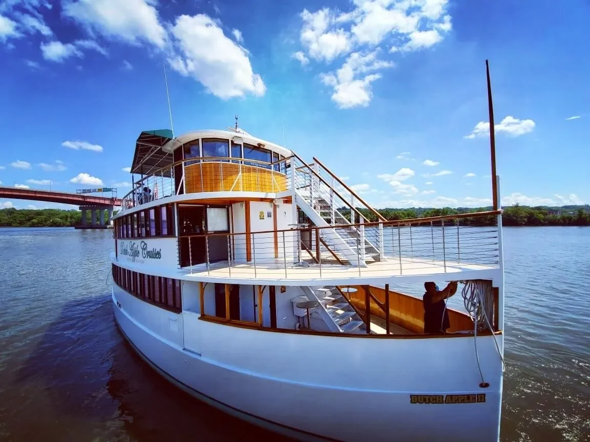 Empire Cruise