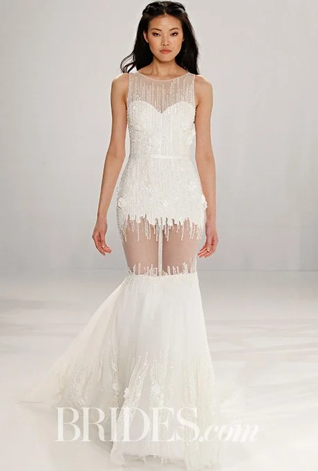 2016_bridescom-Runway-April-tony-ward-for-kleinfeld-wedding-dresses-spring-2017-Large-tony-ward-for-kleinfeld-wedding-dresses-spring-2017-021.jpg