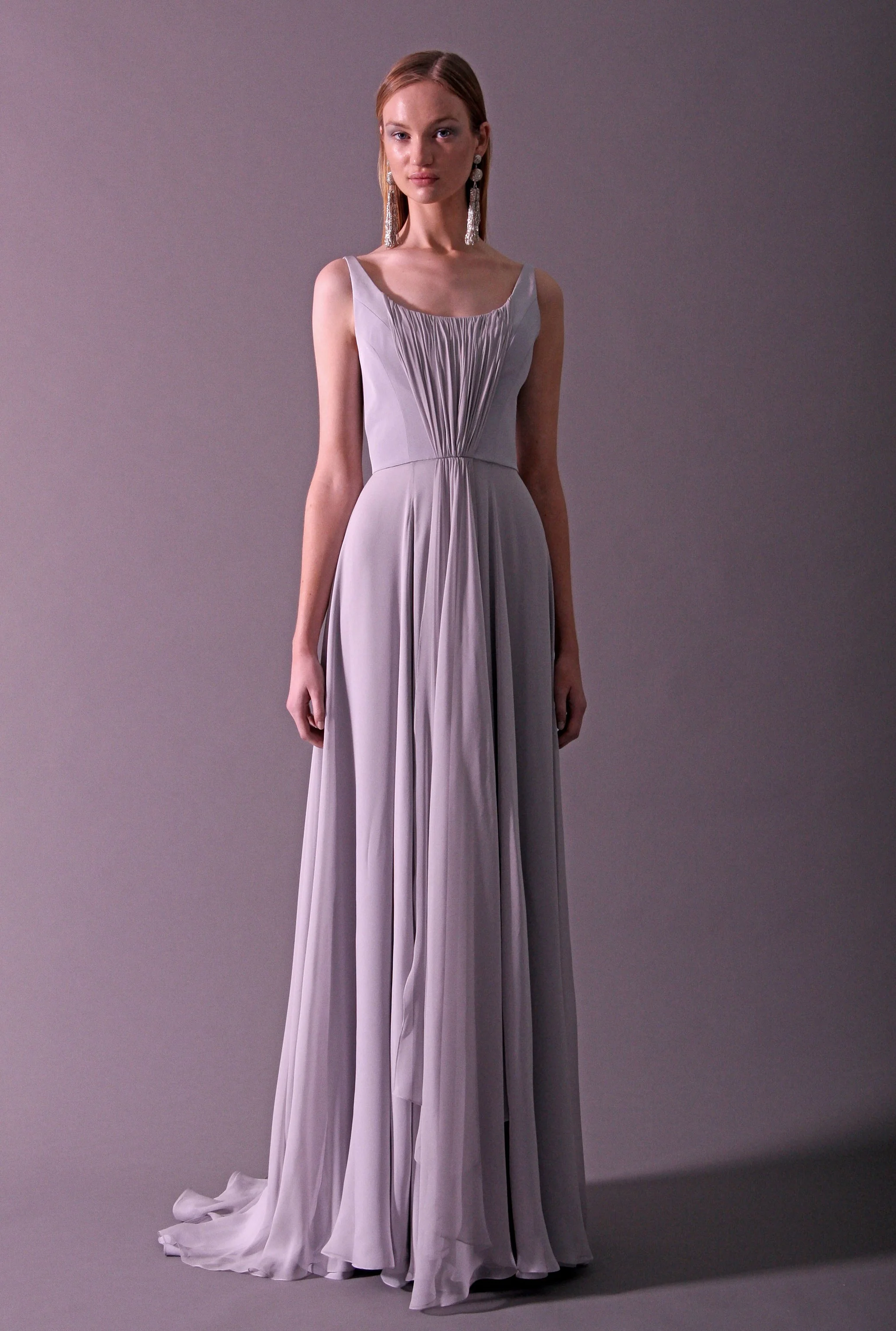 25-christian-siriano-pre-fall-2018.jpg