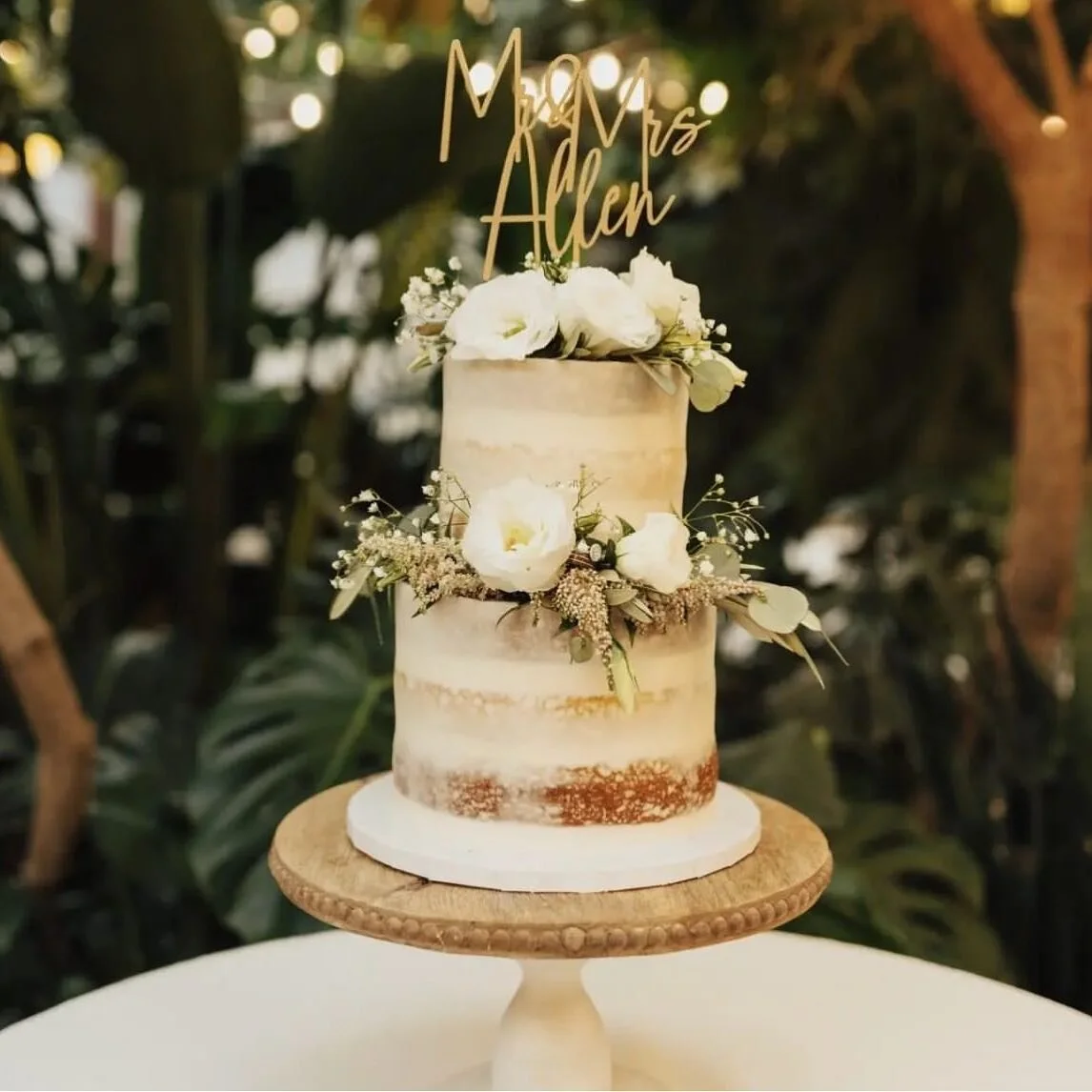 another stunning cake! 

#weddingcake #utahwedding #utah #weddingvenue #receptionvenue #receptionvenueutah #weddingvenueutah #weddingvenueutahcounty #weddingphotographerutah #weddingphotography #weddingdress #eventplanner #weddingcenterpieces #utahco