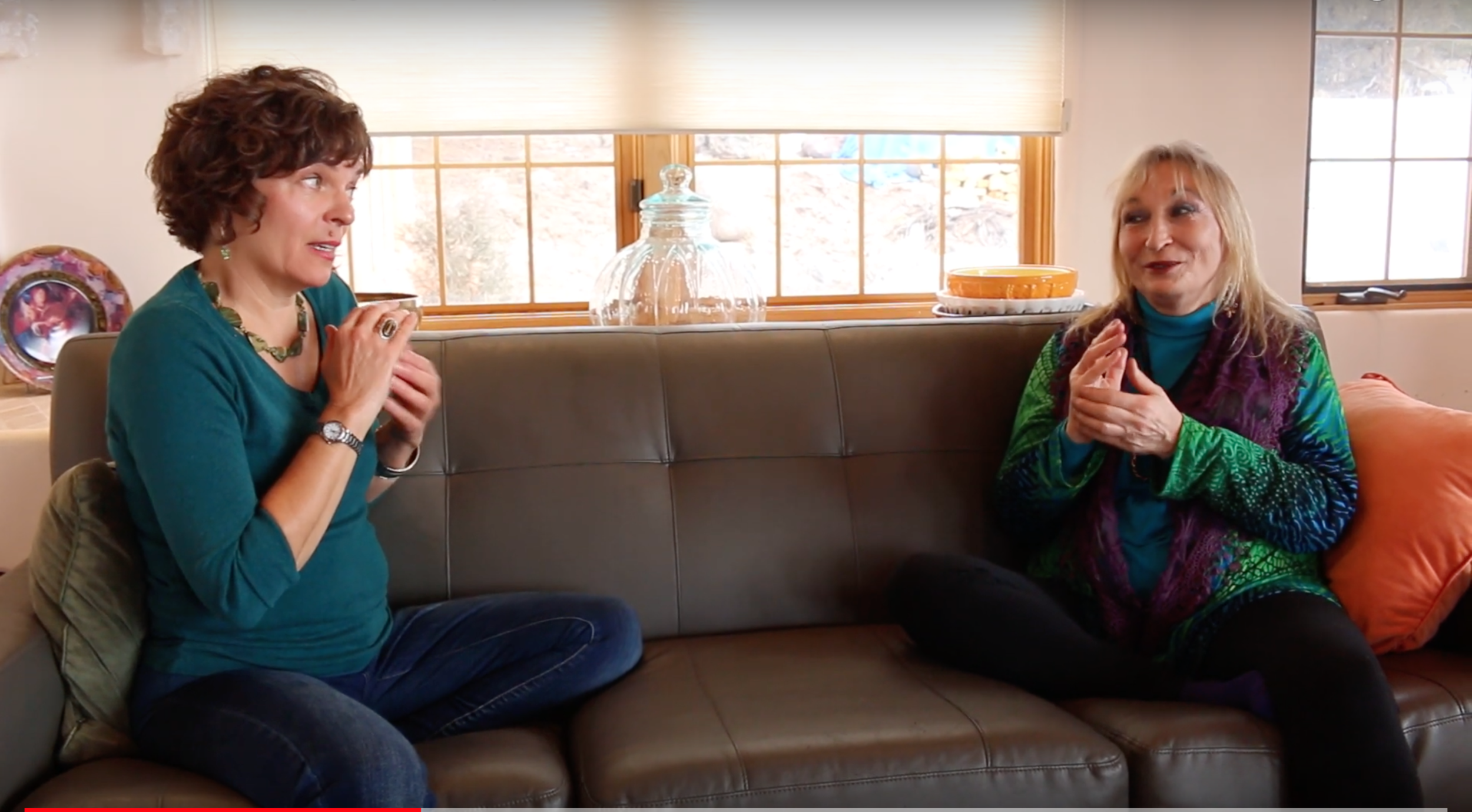 Tapping is not only a simple and effective tool for releasing food cravings—it can also be quite fun! Notice Anne’s delight as she taps away her chocolate bingeing.