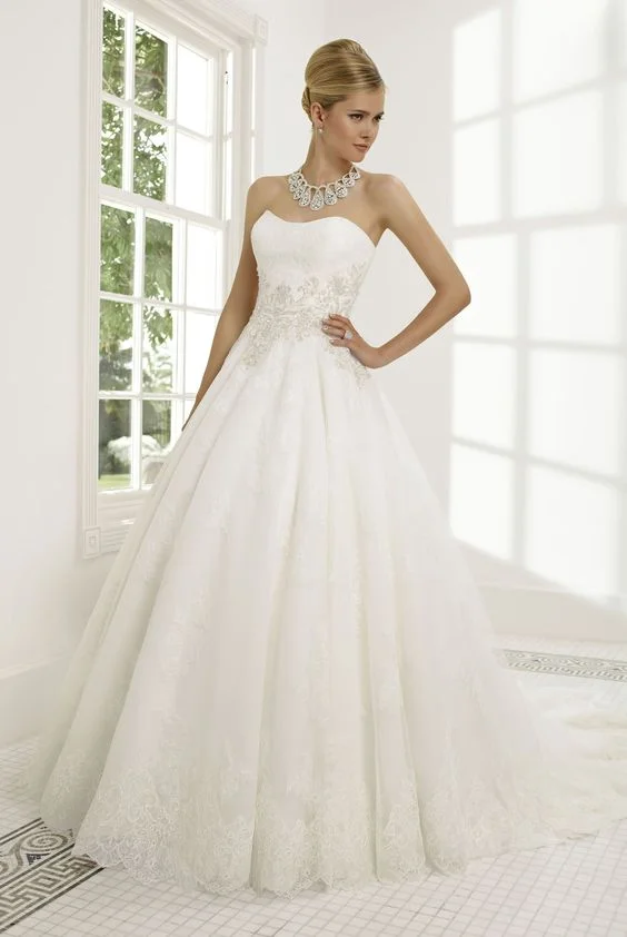 16 RJ68022 size 16 W1680 N880.jpg