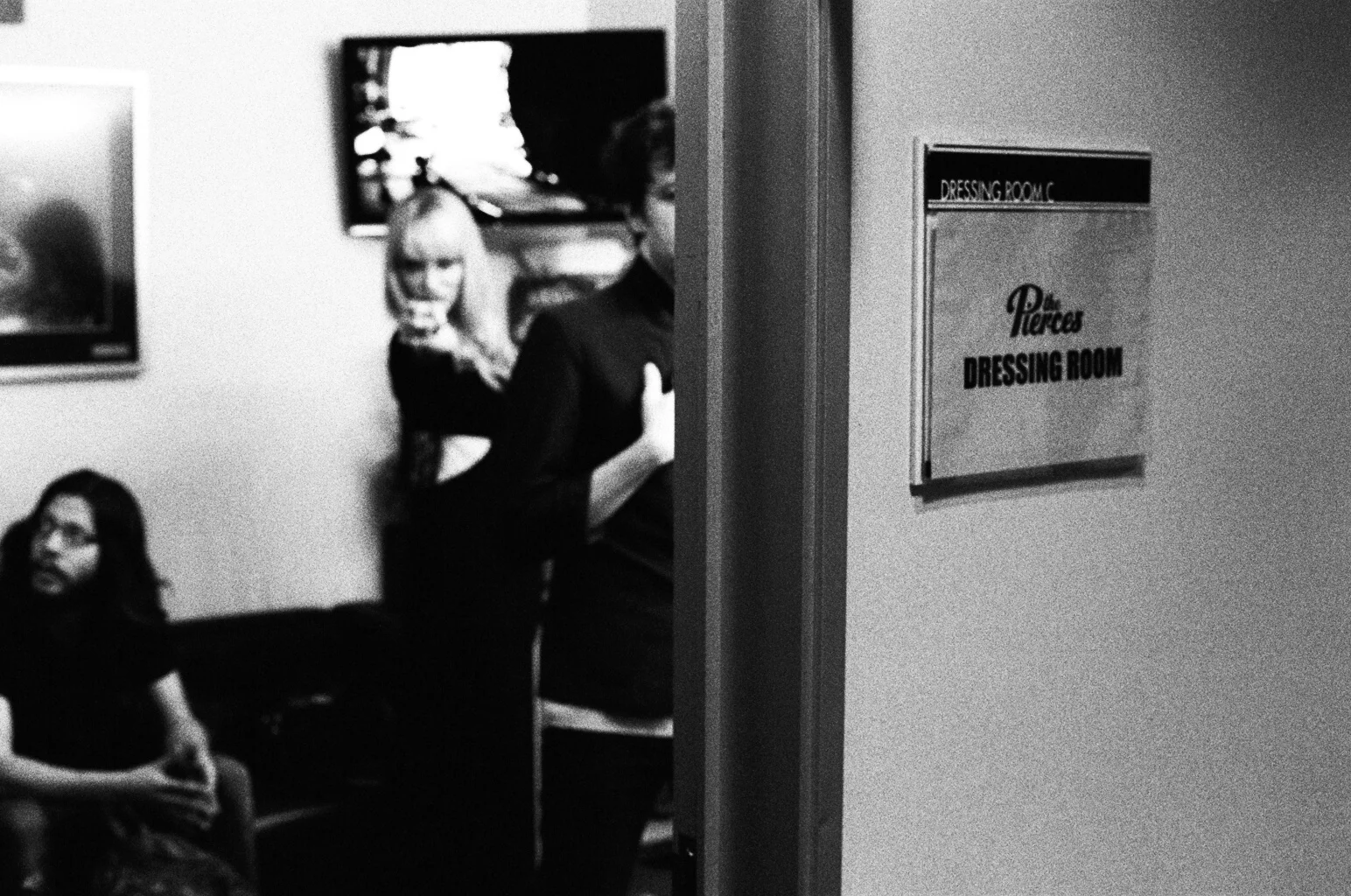 dressingroom.jpg