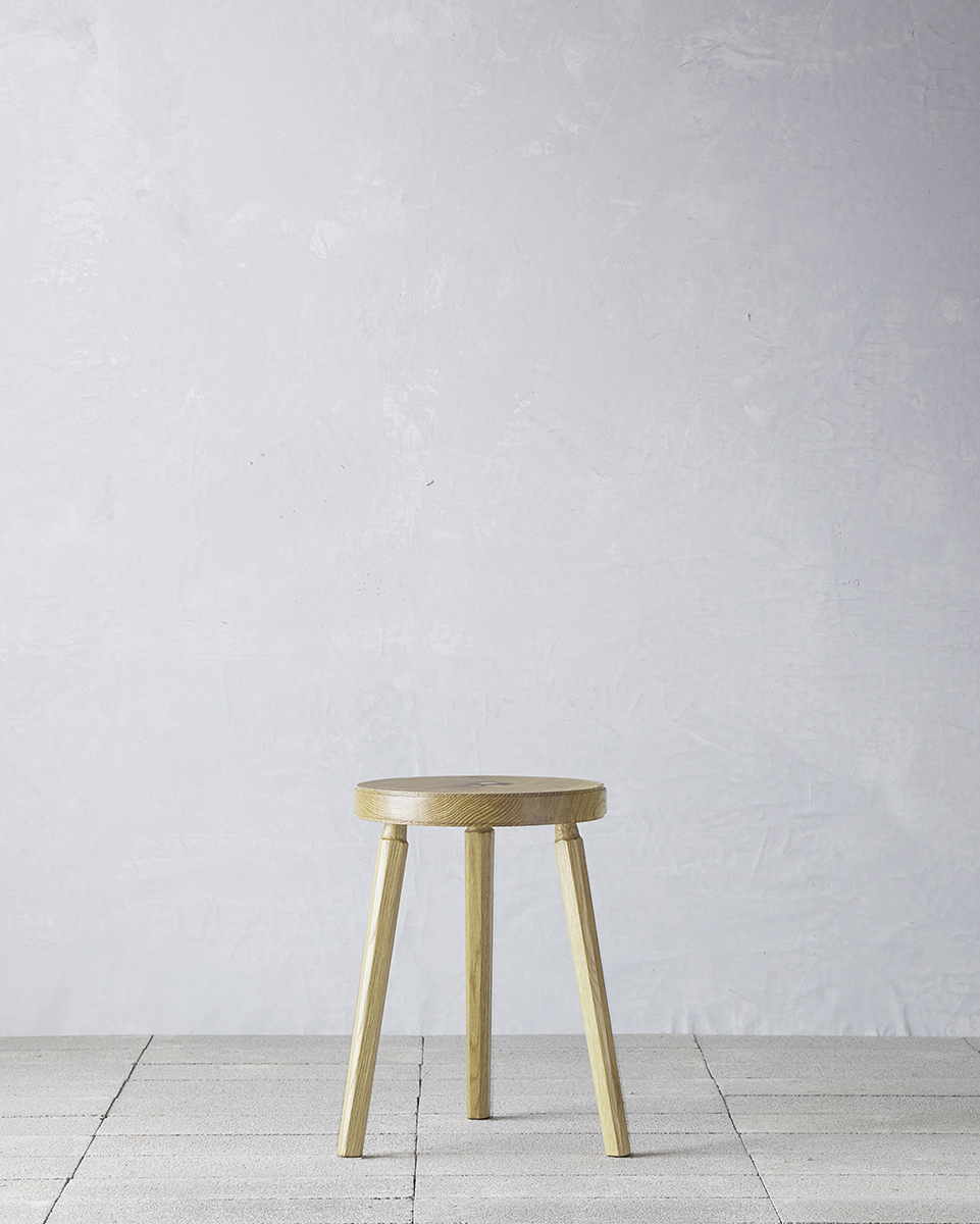 Stool_Medium_Bleached_RES.jpg