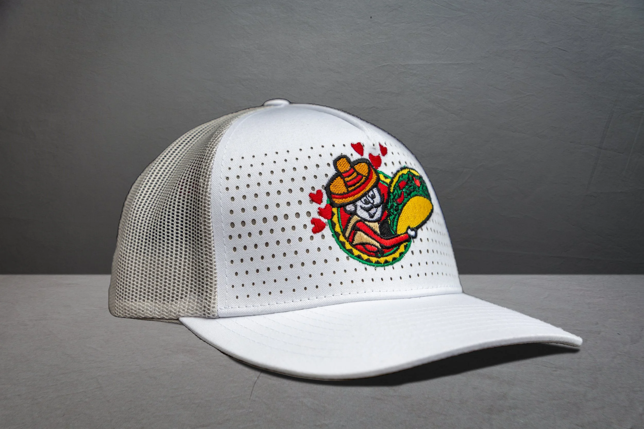 Hat_White_Qrtr.jpg