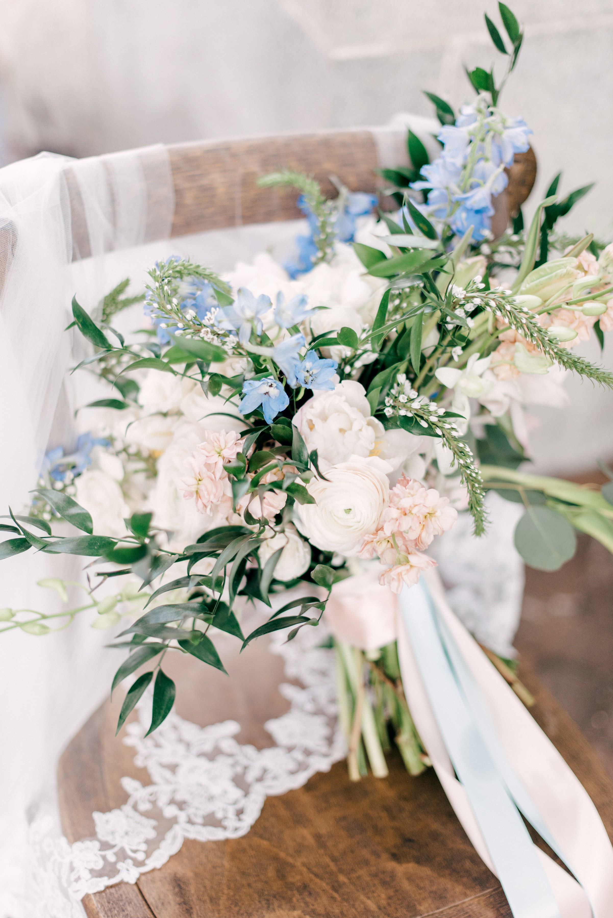 Zach and Mary - Laurel Court - Samantha Joy Events - Bouquet.jpg