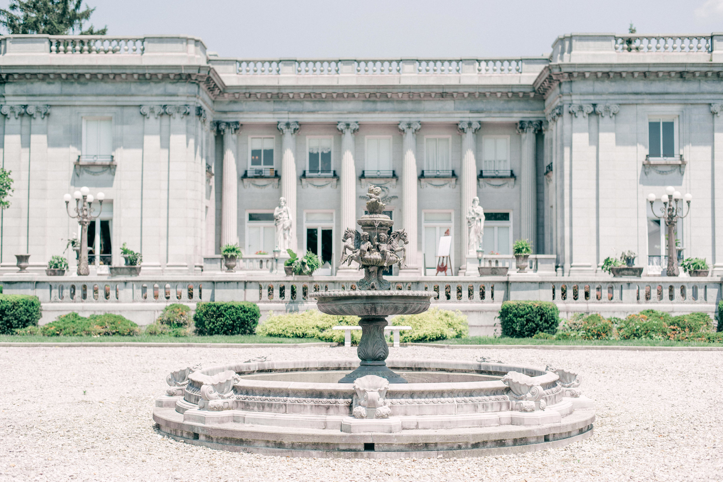 Zach and Mary - Laurel Court - Samantha Joy Events - Laurel Court Fountain.jpg