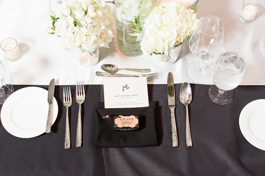 Hotel-21c-wedding-venue-cincinnati-event-planner-place-setting.jpg