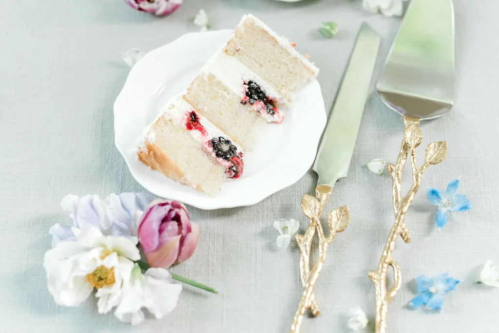 Dayton-event-planner-cake-server-and-knife-flatlay-style.jpg