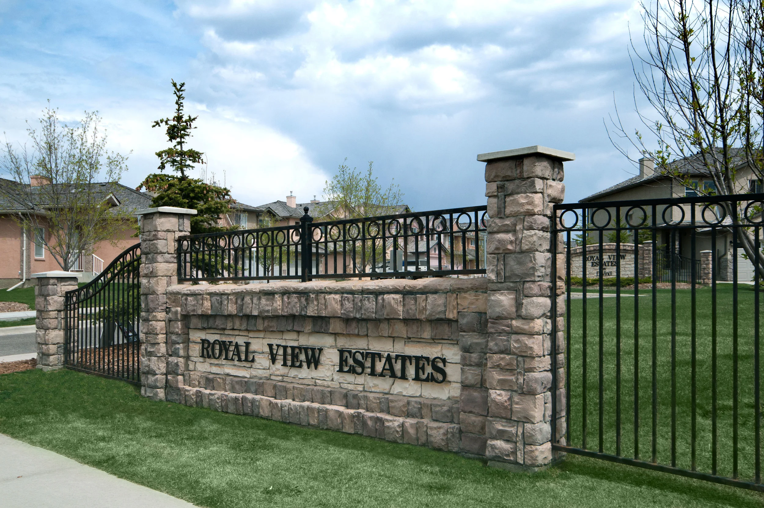 ROYAL OAK TOWNHOUSE PROJECT
