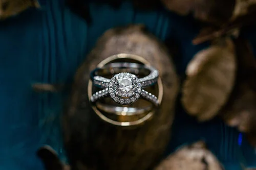 Friend-tographer? Pros and Cons of Hiring a Friend for Wedding Photography