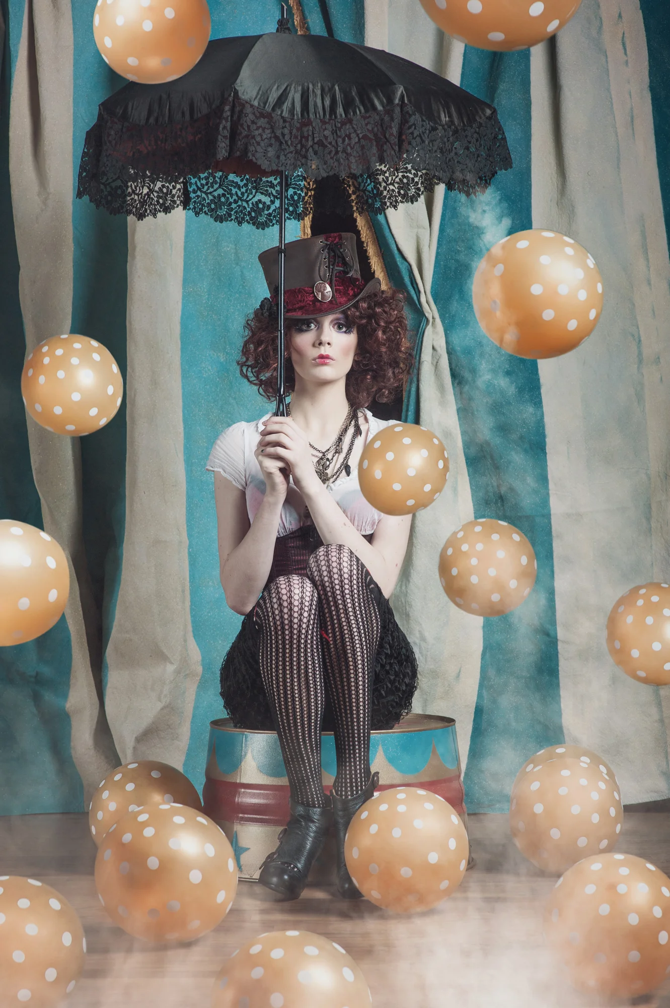 Vintage-Circus-Delia011.jpg