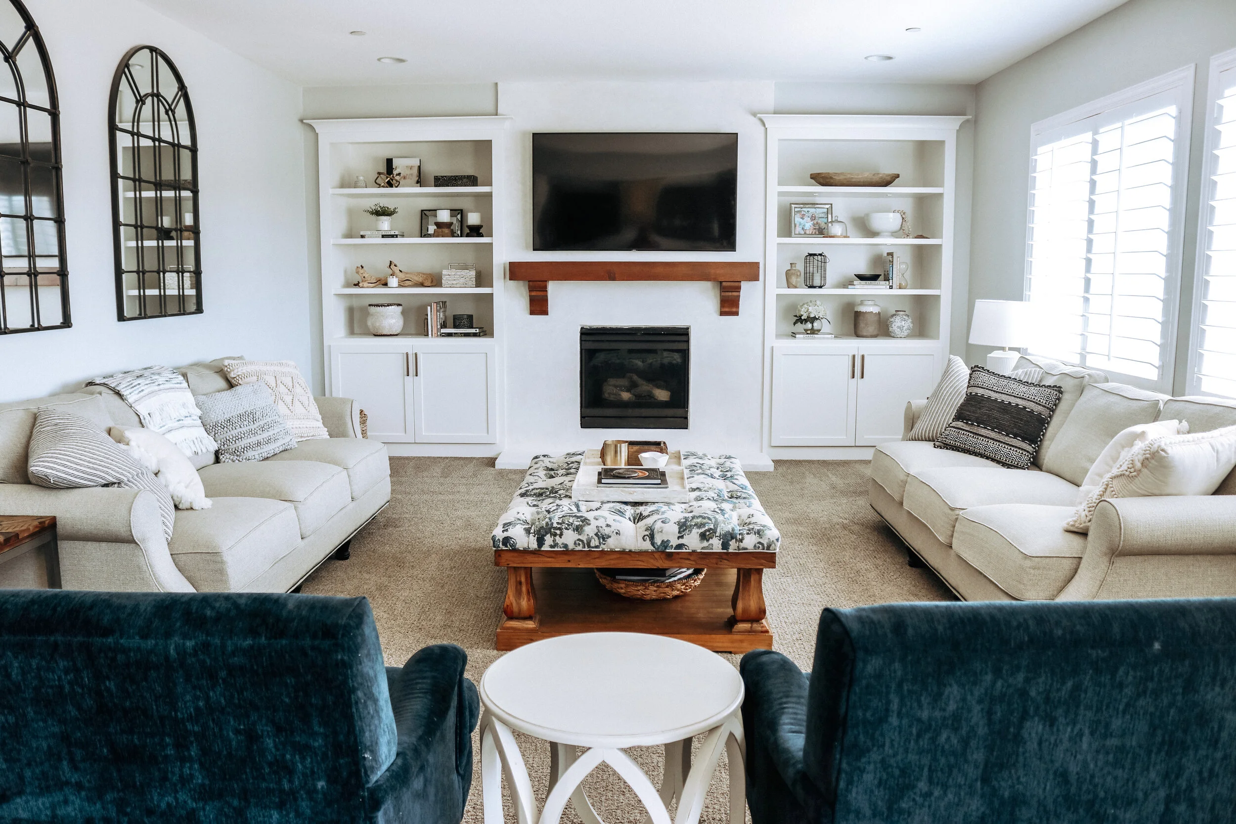 Mediterranean california style living room design