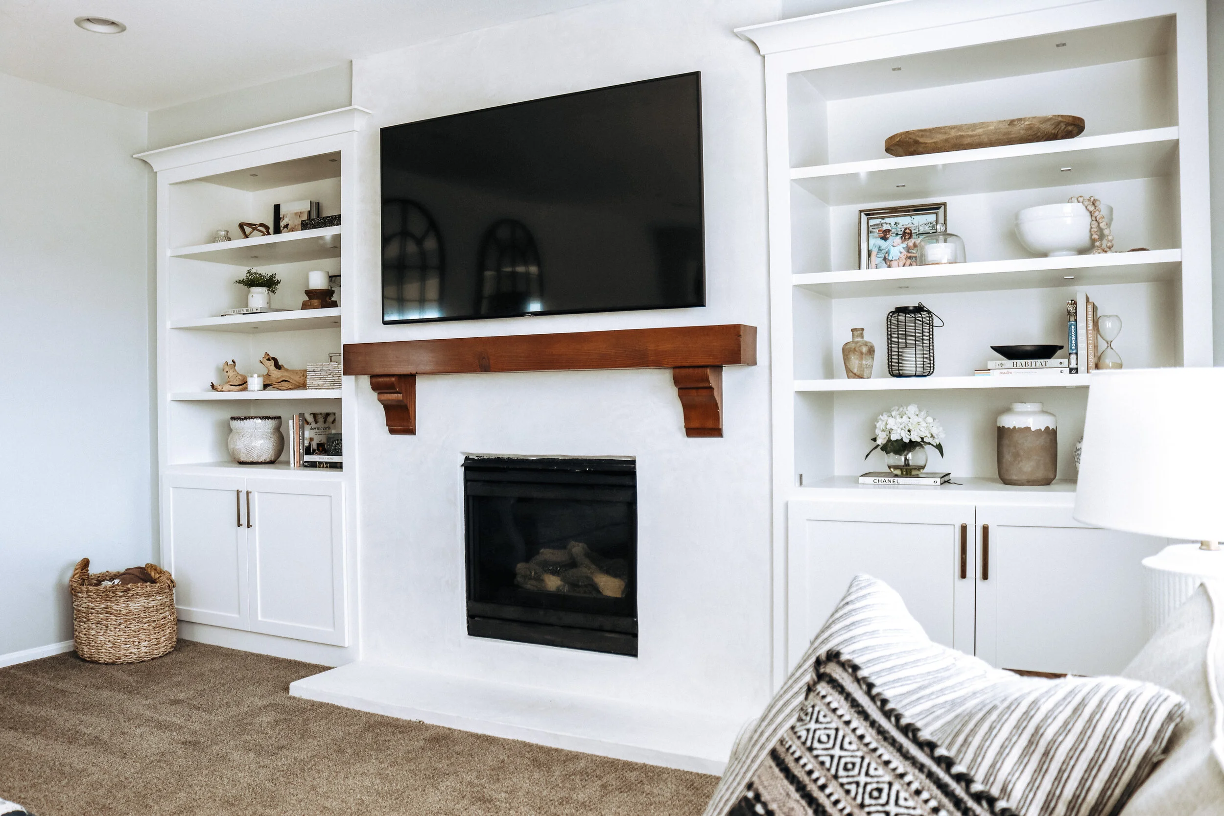 Mediterranean california style living room design