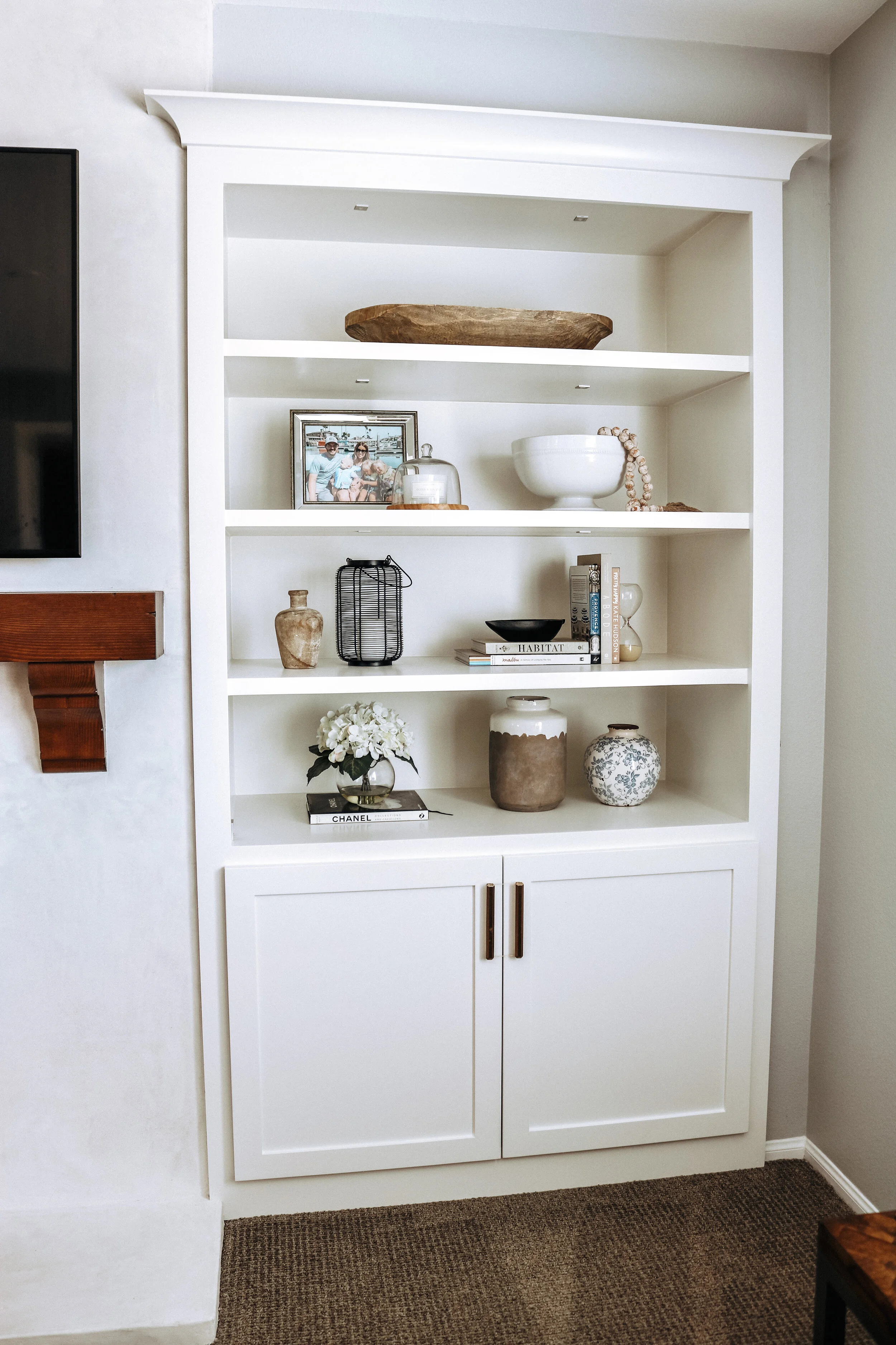 Mediterranean california style living room design