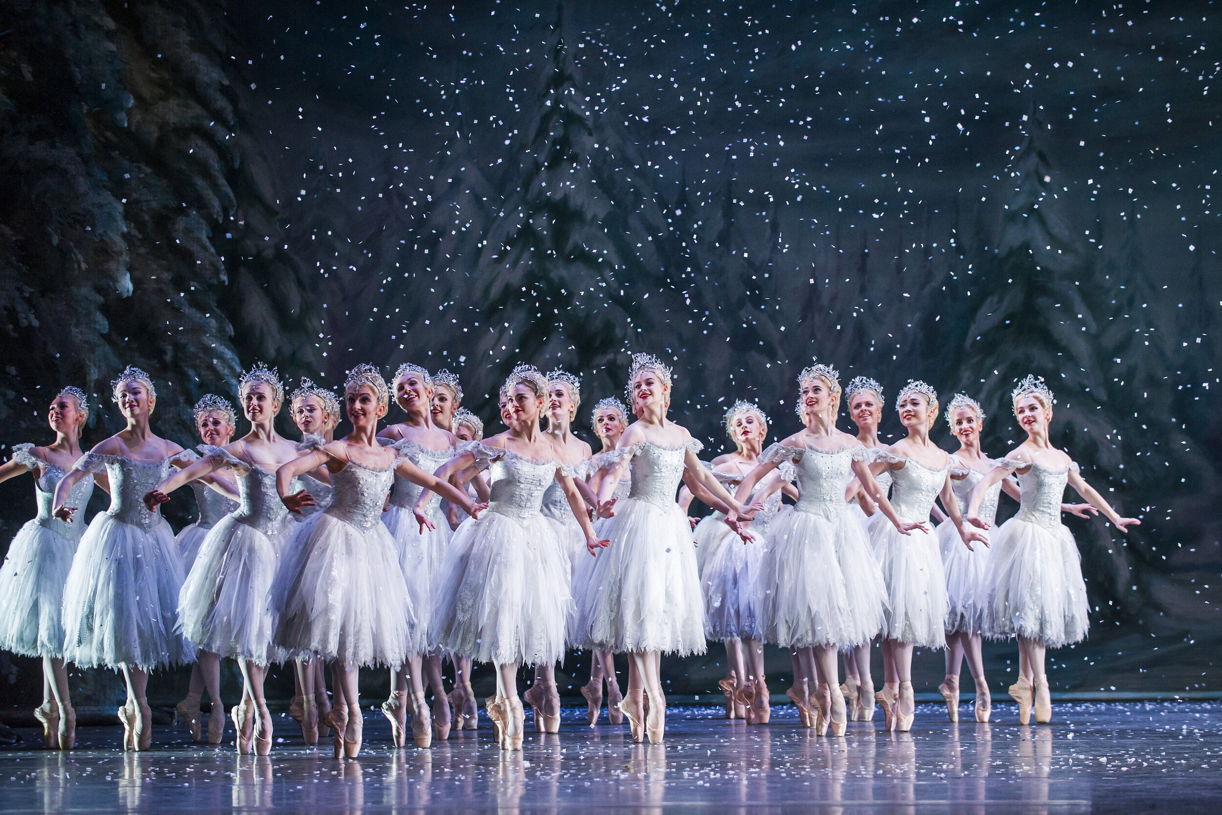 ROH 19-20_PRODUCTION IMAGE_THE NUTCRACKER_Artists of The Royal Ballet in The Nutcracker, The Royal Ballet (C) 2015 ROH. Photograph by Tristram Kenton.jpg