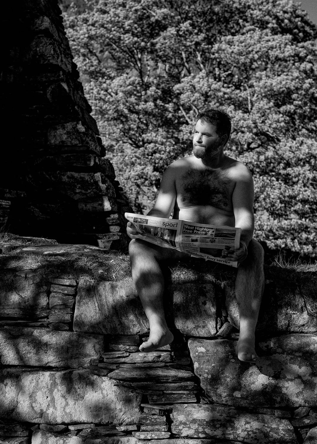 black-and-white-portait-naked-football-calendar-glenelg-highlands-by-kris-kesiak-06.jpg