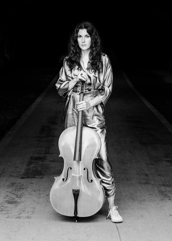 portrait-of-cellist-justyna-jablonska-photographed-by-kris-kesiak-in-edinburgh-02.jpg