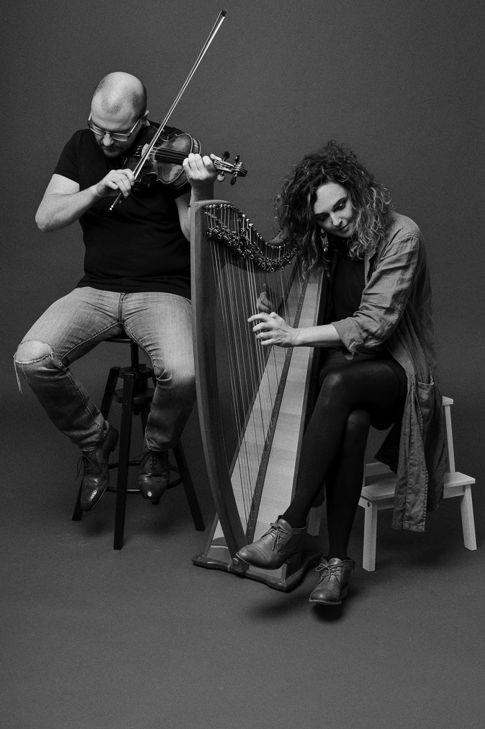 portrait-of-harpist-catriona-mckay-and-fiddler-chris-stout-by-glasgow-photographer-kris-kesiak-01.jpg