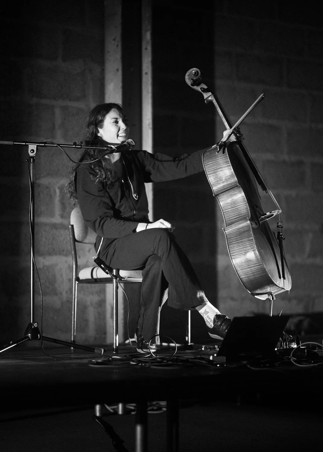 justyna-jablonska-live-album-launch-biscuit-factory-kris-kesiak-02.jpg