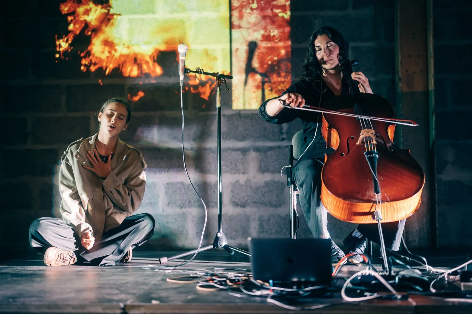 justyna-jablonska-live-album-launch-biscuit-factory-kris-kesiak-06.jpg