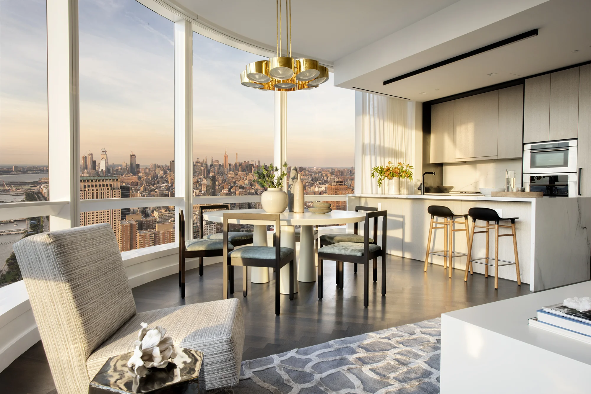 28-West_Shot_12_Great_Room_Hero_091-VIEW.jpg