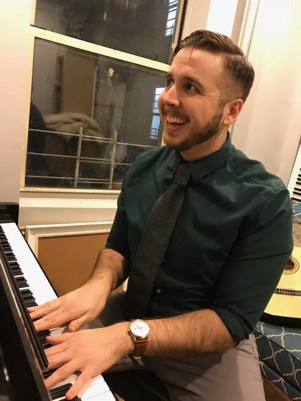 Thomas Photo.jpg