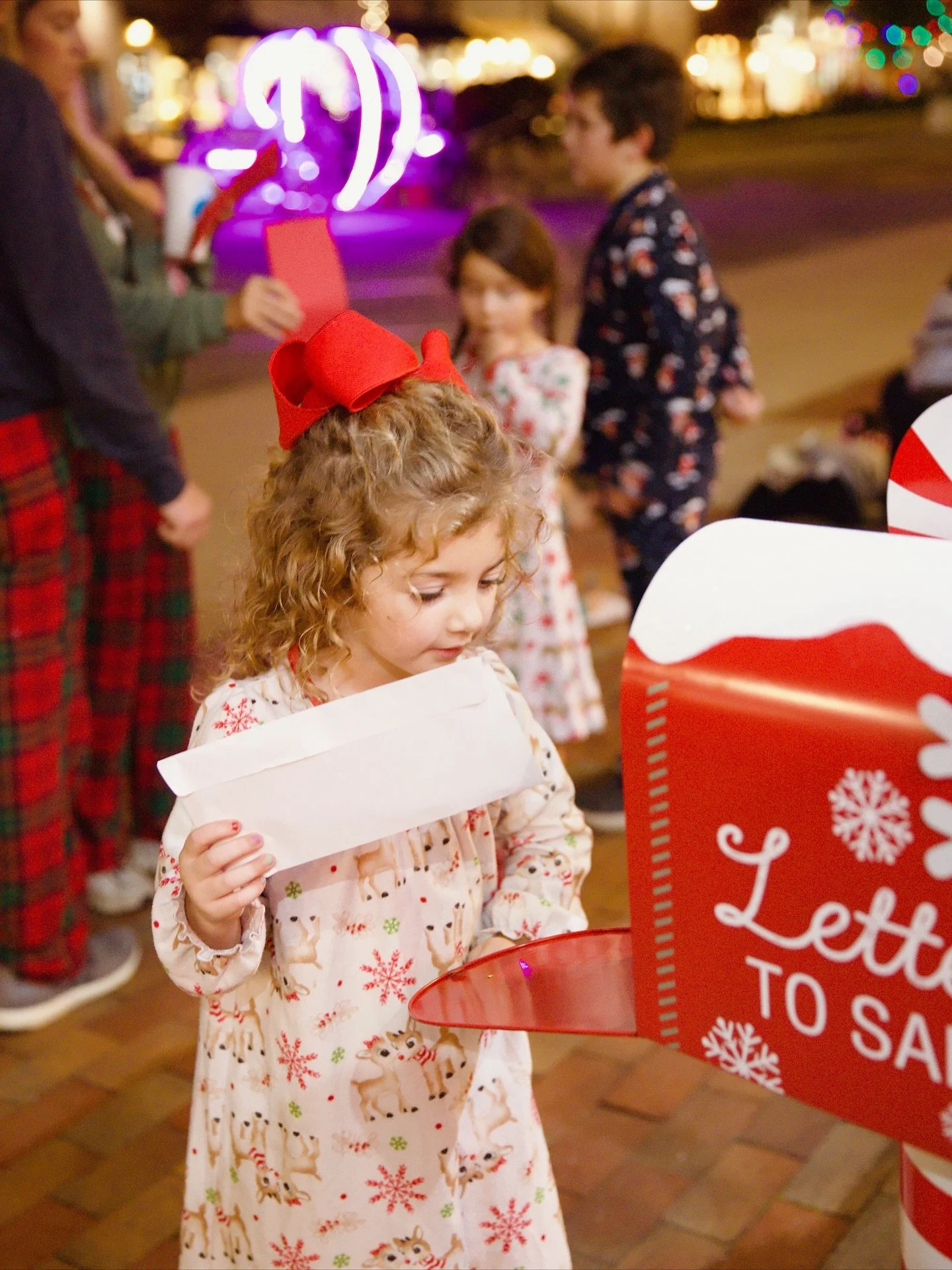 What a magical weekend in Silo Square! ✨🎅🏼🎄 Thank you to everyone who came out, shopped small, &amp; continued to make sweet memories and traditions with us.

Next up&hellip;Buy A Tree. Change A Life. kicks off on Friday, November 21! Stay tuned f