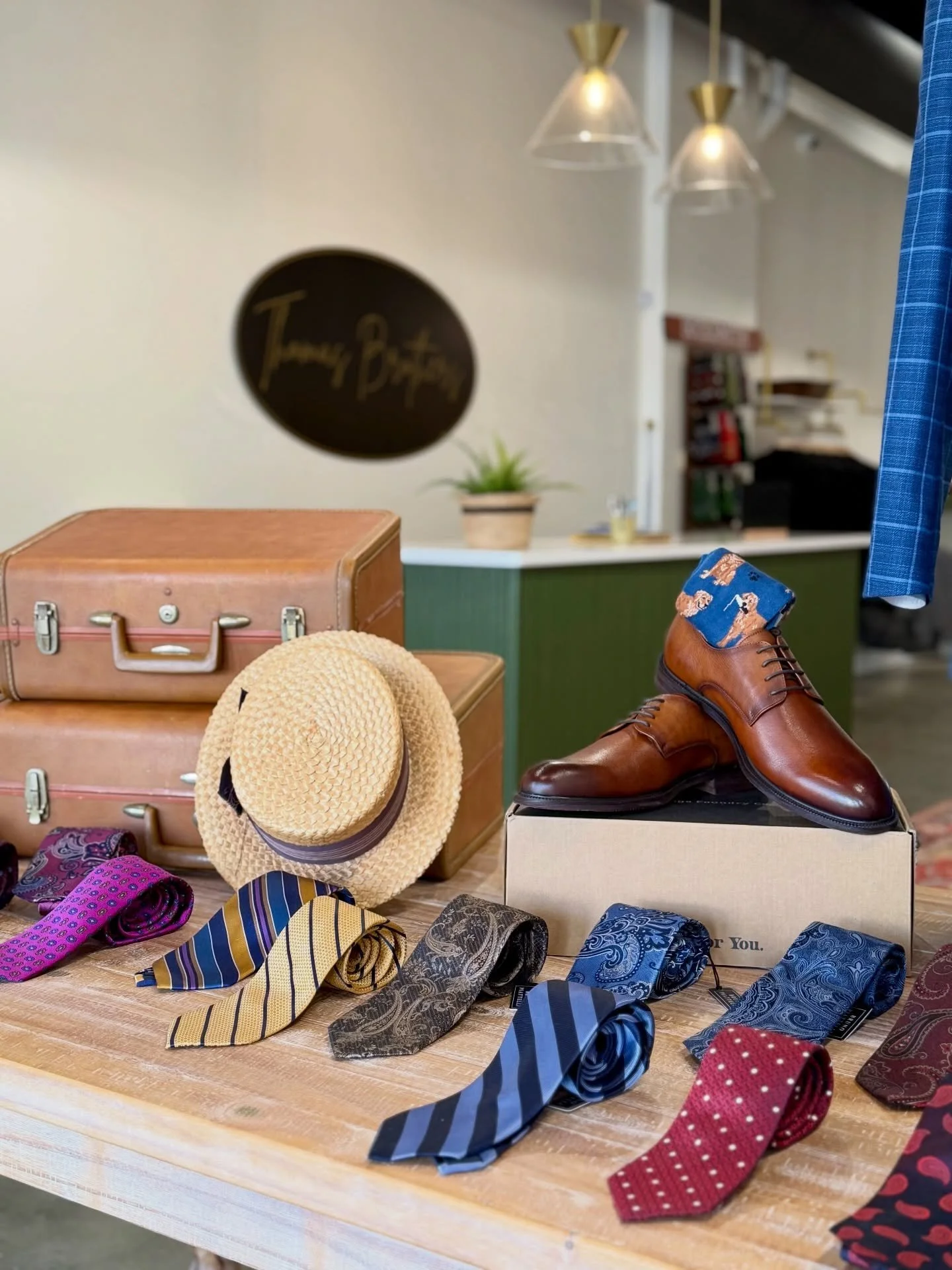 Thomas Brothers is NOW OPEN! 

Whether it&rsquo;s a wedding, special event, or just time for an upgrade, they&rsquo;re ready to help you look your best with their impressive selection of suits, tuxedos, accessories &amp; more&mdash; for purchase or r