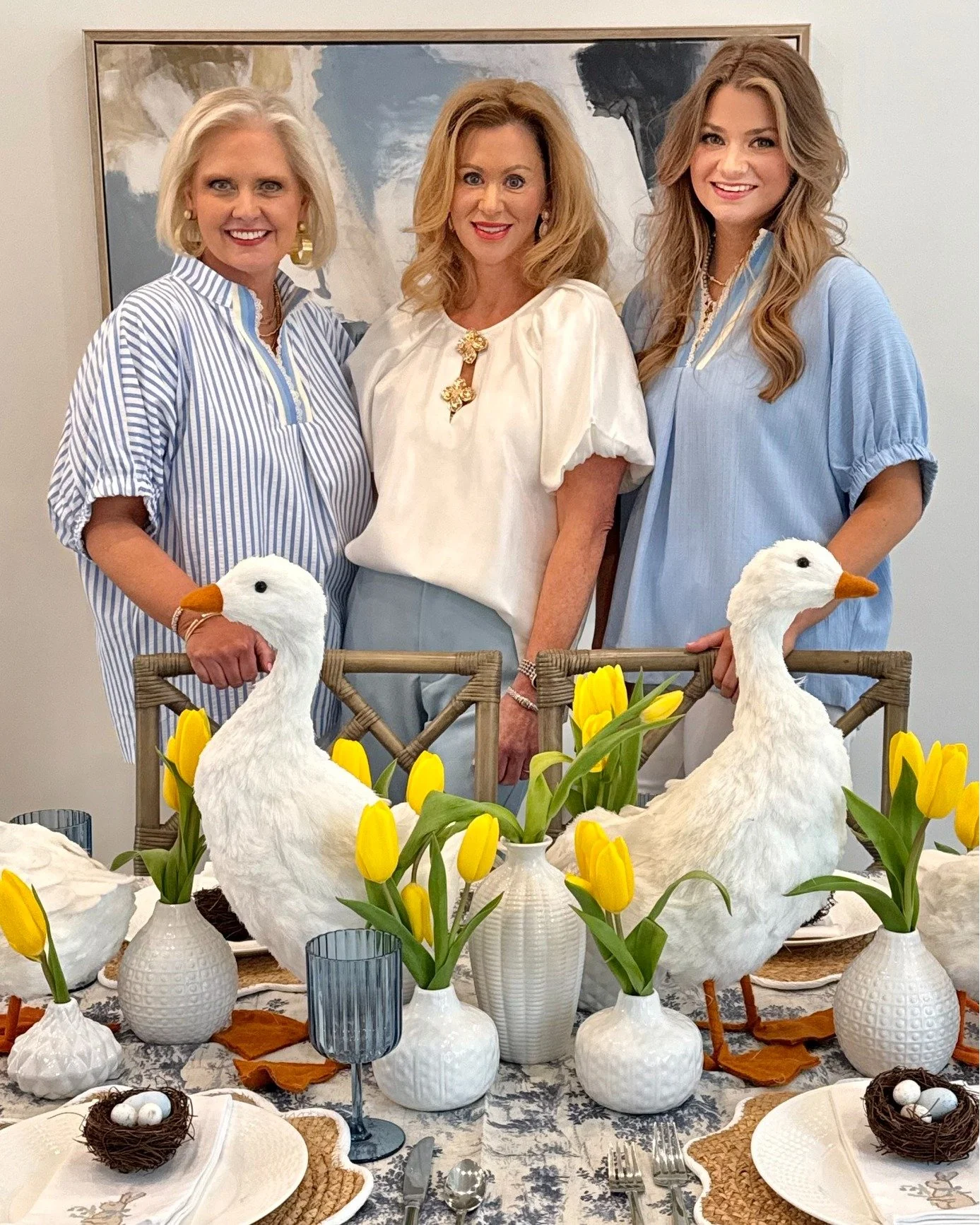 It&rsquo;s a perfect day to stroll, shop, and snag the cutest Easter looks for you and your littles 💐 Stop by Dappled, Ultimate Gifts, Stella Ivy, and Pat&rsquo;s Monograms&mdash;you just might find your new favorite outfit!

#LiveWorkPlay #SiloSqua