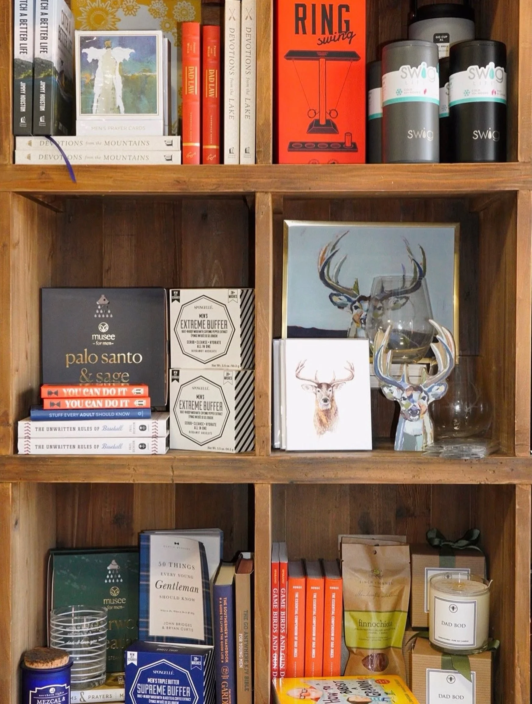 Dad called. He said he wants you to shop local in Silo Square for Father&rsquo;s Day! 🤠🍻👔⌚️

Lots of shops dad will love: 
&mdash;Custom Jewelry
&mdash;Magnolia Soap
&mdash;Norton&rsquo;s
&mdash;Oasis Grooming 
&mdash;Pars &amp; Pints 
&mdash;Thom