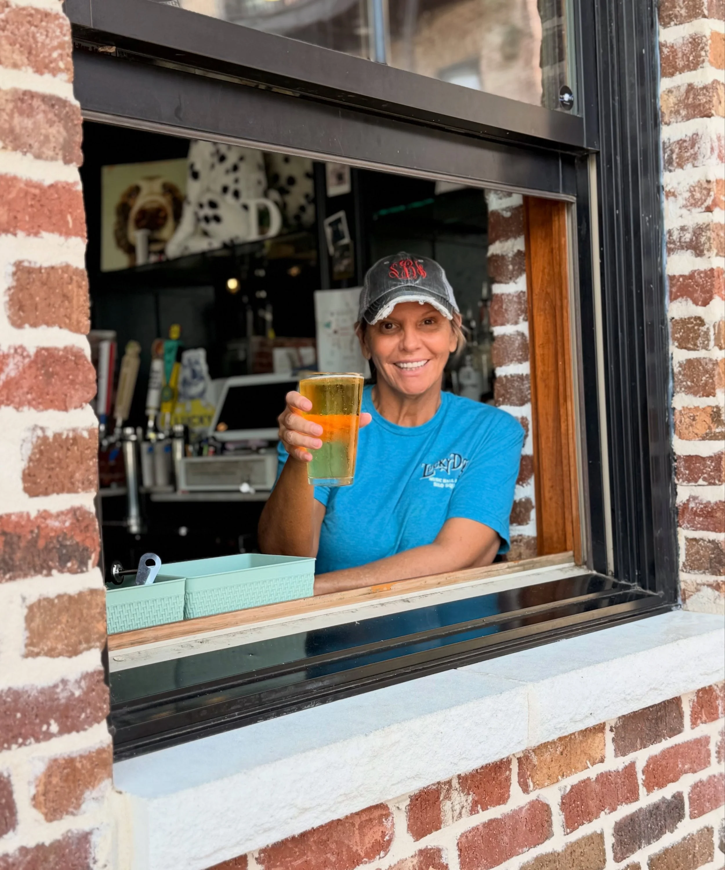 Stop by @luckydogsilosquare tonight before Luke Bryan 🎶

Enjoy this beautiful weather, delicious food, and a cold one on the patio before or after the concert! 

#LiveWorkPlay #SiloSquare